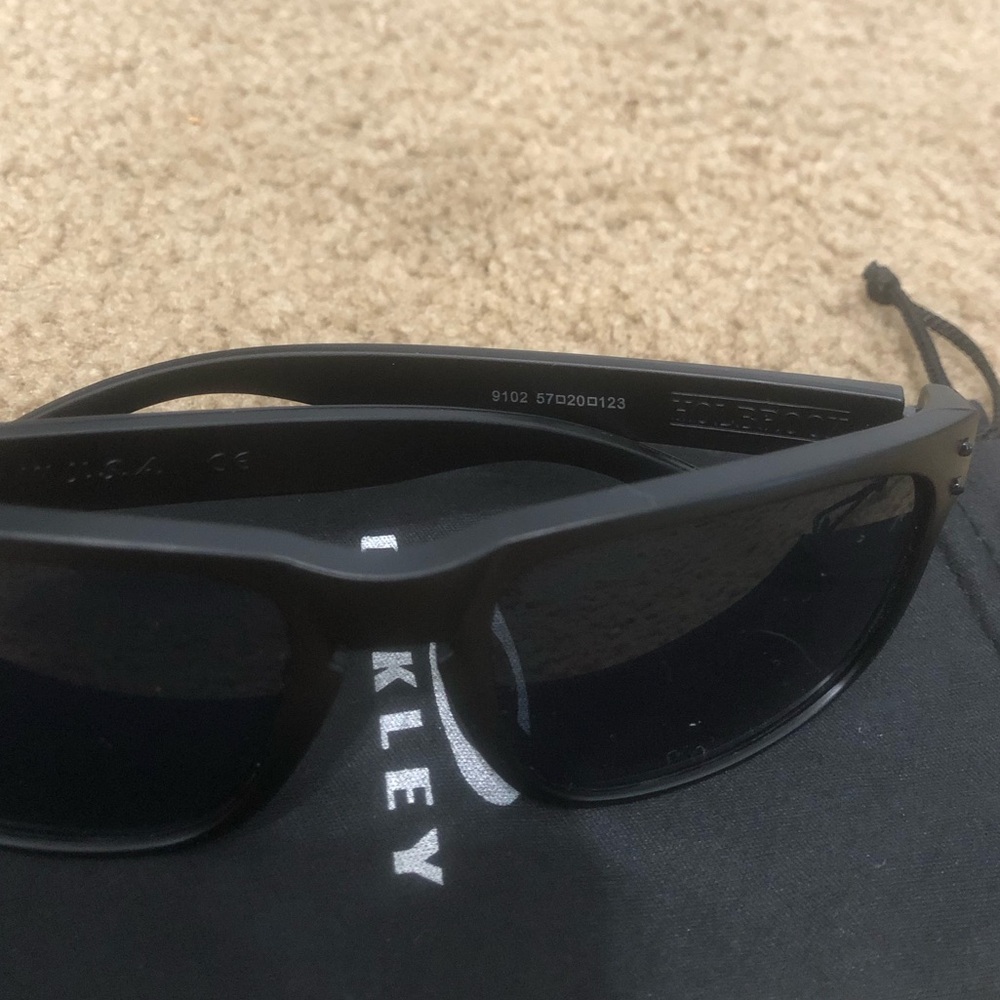 Oakley Holbrook Black Sunglasses 9102 - Picture 9 of 10